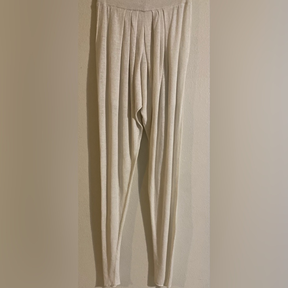 Urban Zen - Wome’s Jersey Hodhpur Pants In White Sand - S19K701TFK - Sz: Small.